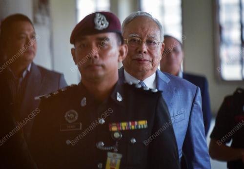 DATUK SERI NAJIB TUN RAZAK