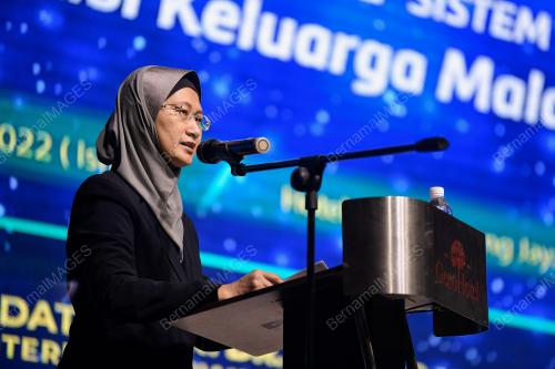AZAH HANIM AHMAD