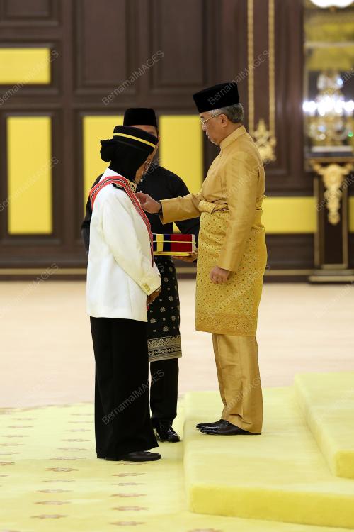 AL-SULTAN ABDULLAH RI'AYATUDDIN AL-MUSTAFA BILLAH SHAH