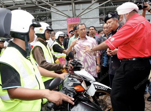 MUHYIDDIN MOHD YASSIN