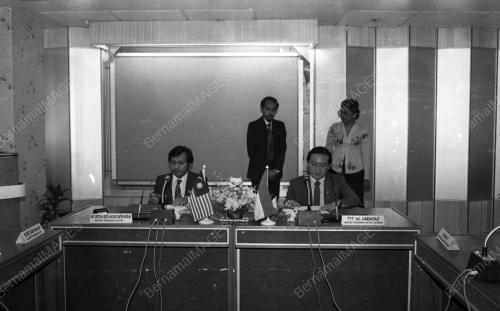 KL07_04092015_MEMORANDUM