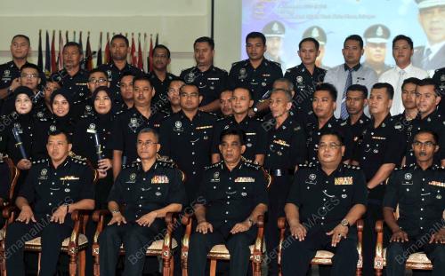 KL07_04112015_POLIS_APC