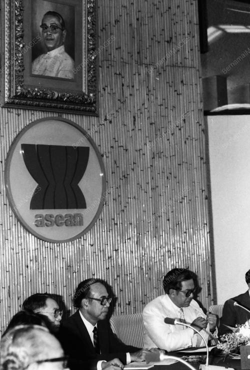 MESYUARAT ASEAN