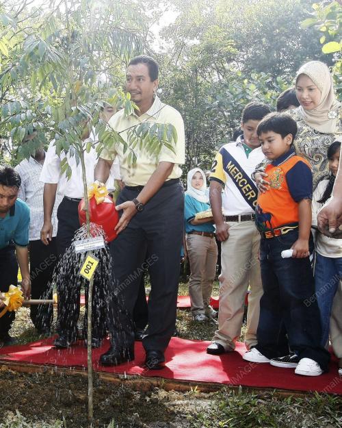TUANKU MIZAN ZAINAL ABIDIN