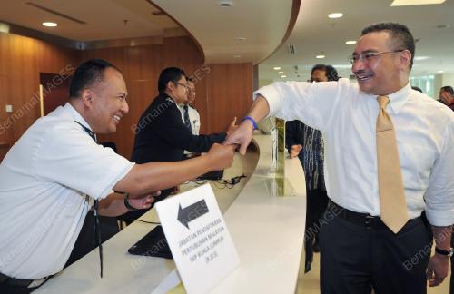 KL07_05042012_HISHAMMUDIN_LAWAT