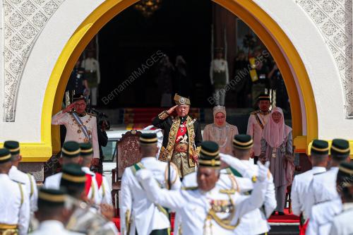 AL-SULTAN ABDULLAH RI'AYATUDDIN AL-MUSTAFA BILLAH SHAH