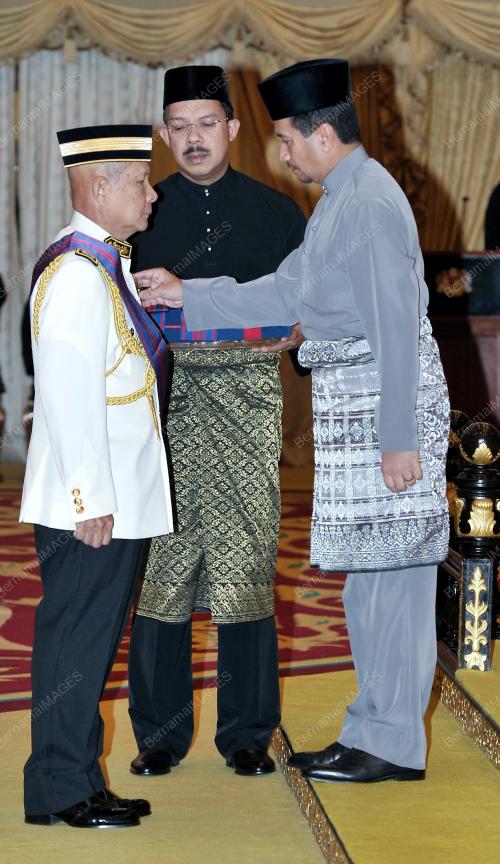 TUANKU MIZAN ZAINAL ABIDIN