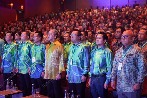 DATUK SERI FADILLAH YUSOF