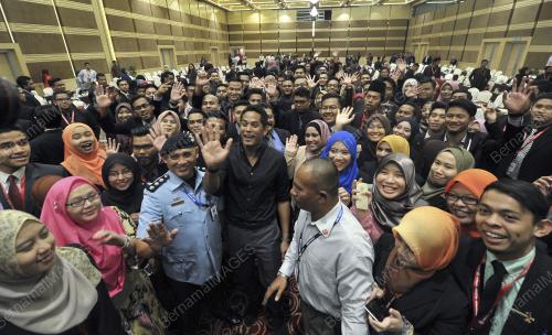 KL07_05122015_UMNO