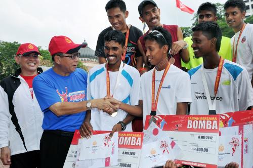 KL07_06052012_LARIAN_BOMBA