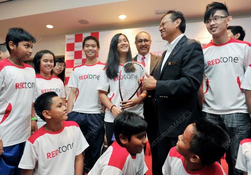 KL07_06122012_SKUASY