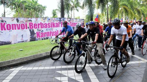 KL07_07072012_FIXIE