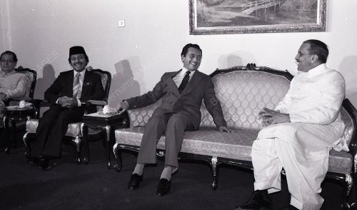 PRESIDEN PAKISTAN MUHAMMAD ZIA-UL-HAQ