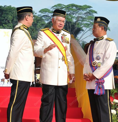 KL07_08062013_AGONG