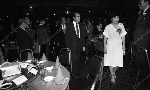 DR. MAHATHIR MOHAMAD