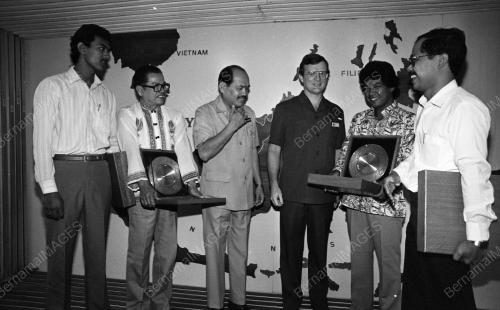 KL07_08102015_PINGAT