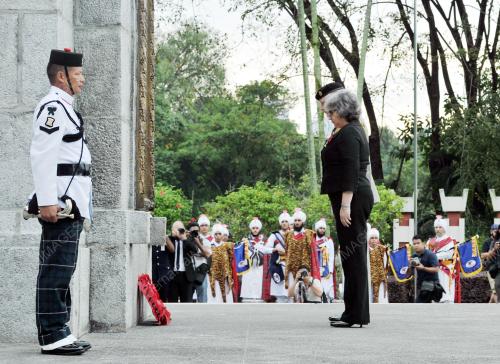 KL07_08112015_MEMPERINGATI