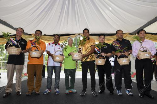 KL07_08112017_TANAM_POKOK_BN201711060534