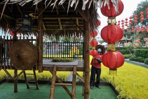 PERSIAPAN TAHUN BARU CINA