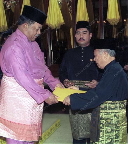TUANKU SYED SIRAJUDDIN SYED PUTRA