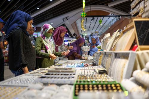 TINJAUAN PERSIAPAN HARI RAYA
