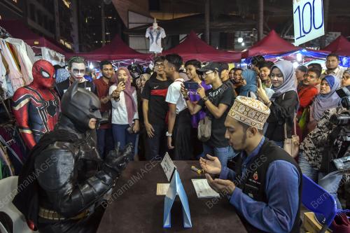 KL07_09062018_BATMAN