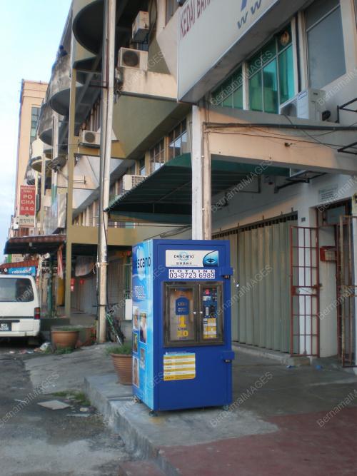 MESIN PENJUAL AIR