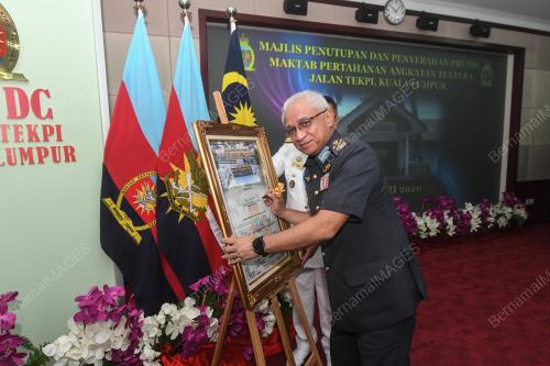 JENERAL TAN SRI AFFENDI BUANG