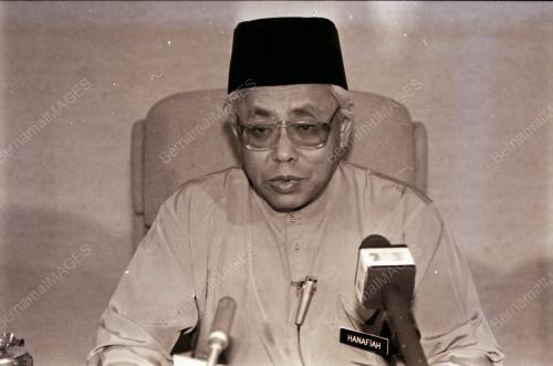 JULAI 1990 D
