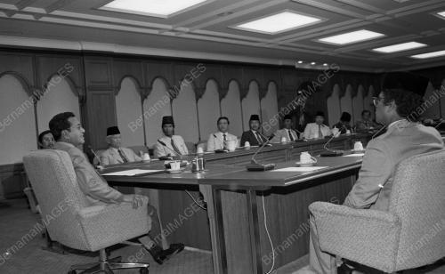 KL07_10032015_KUNJUNGAN