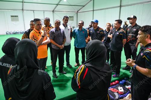DATUK AWALAN ABDUL AZIZ