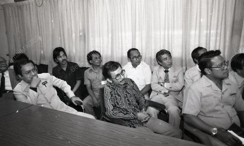 DR. MAHATHIR MOHAMAD