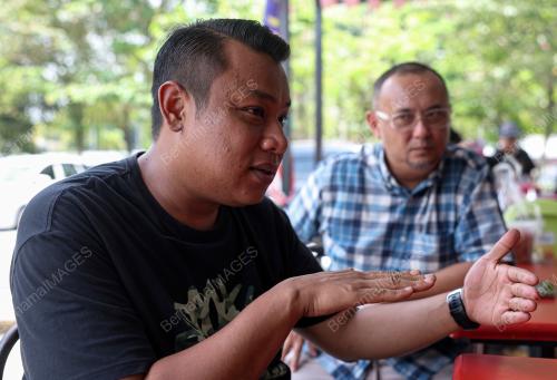 MENAIK TARAF PUSAT PENJAJA