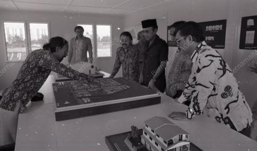 HARUN IDRIS