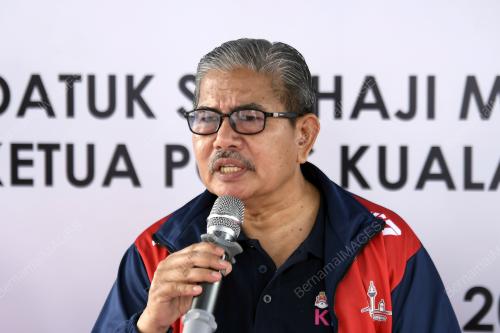 DATUK SERI MAZLAN LAZIM