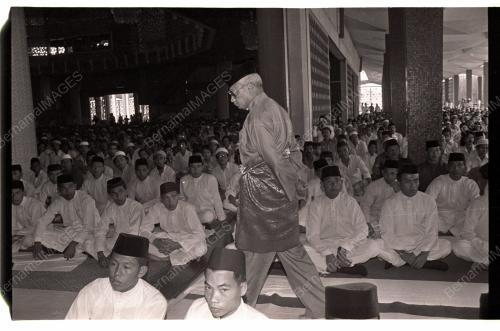 AGONG SEMBAHYANG JUMAAT DI MASJID NEGARA