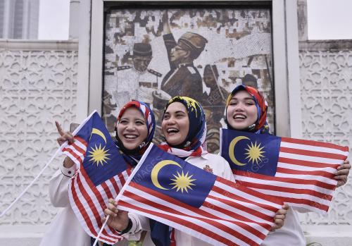 KEMPEN KIBAR JALUR GEMILANG