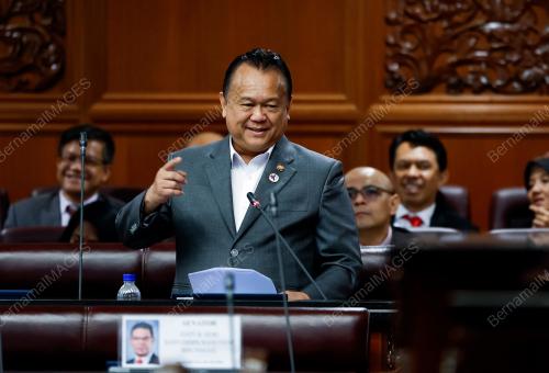 DATUK SERI ALEXANDER NANTA LINGGI