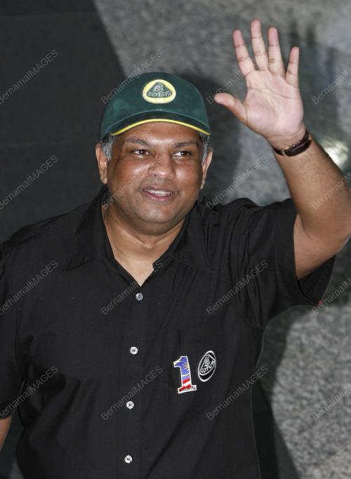 TONY FERNANDES