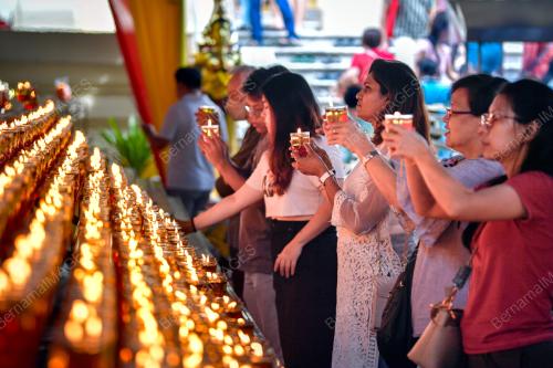 HARI WESAK 2025