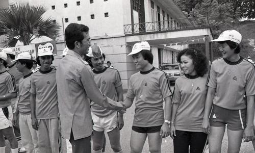 LARIAN NEWTON