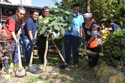 KL07_12082018_GOTONG_ROYONG_BN201808115578