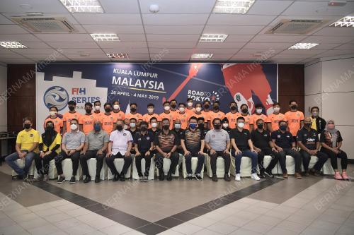 PELANCARAN JERSI RASMI HOKI REMAJA