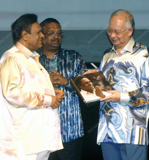 MOHD NAJIB TUN ABDUL RAZAK