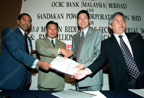 KL07_12_07_2000_SIGNNING_CEREMO_11012016