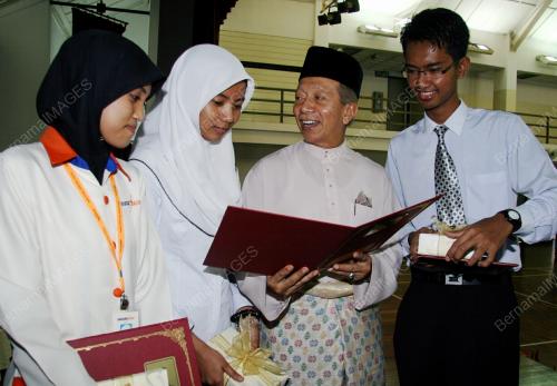 DR. MOHD YUSOF NOOR