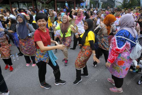 KL07_13102019_BATIK_BN201910073515