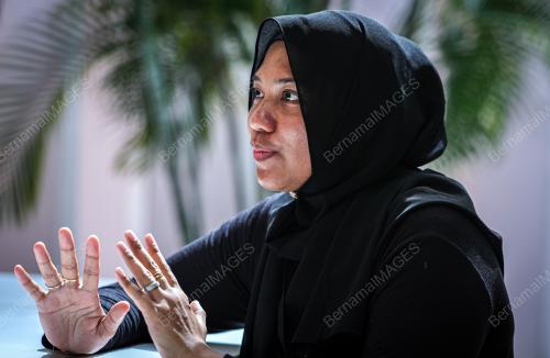 ZAINAB ASH SHUGRA AMER