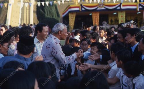 HARI KEPUTERAAN AGONG