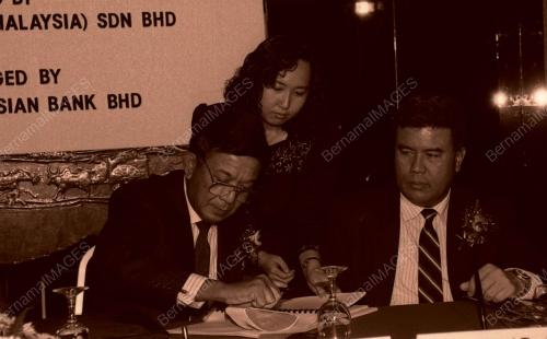 KL07_140390_ASIANBANK